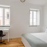 3-Bed Flat Retreat By Sao Jorge Castle