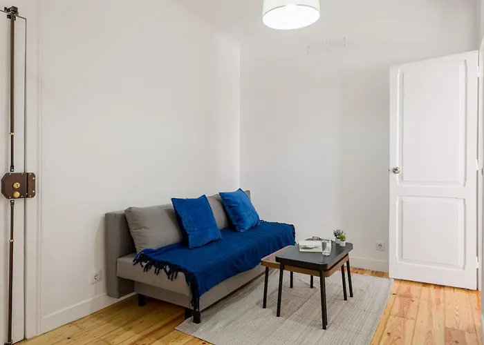 3-Bed Flat Retreat By Sao Jorge Castle