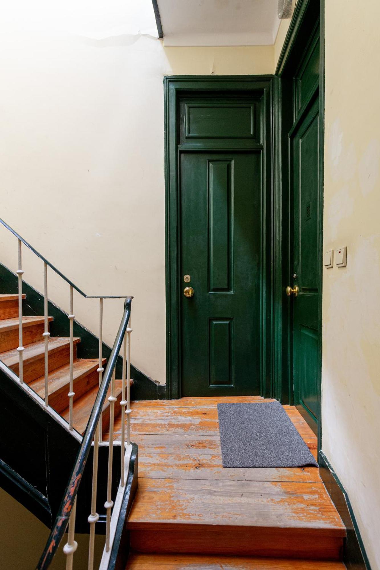 3-bed Flat Retreat By Sao Jorge Castle Apartment *