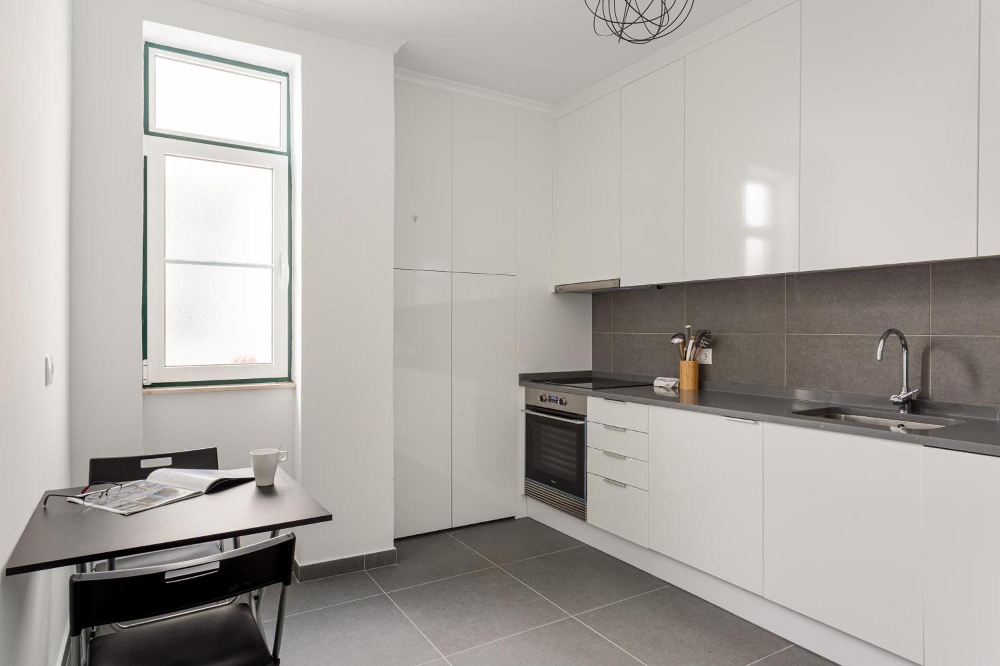 Apartment 3-bed Flat Retreat By Sao Jorge Castle *