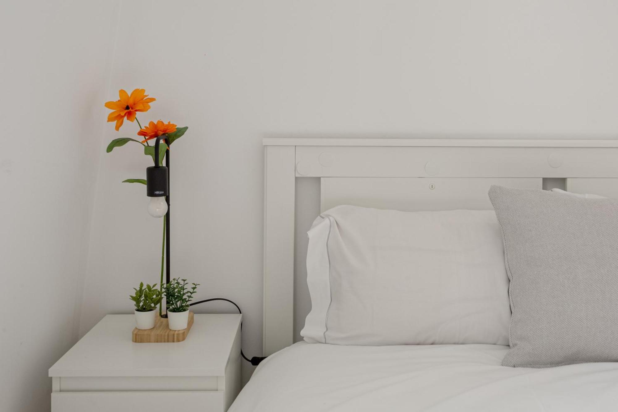 3-bed Flat Retreat By Sao Jorge Castle *