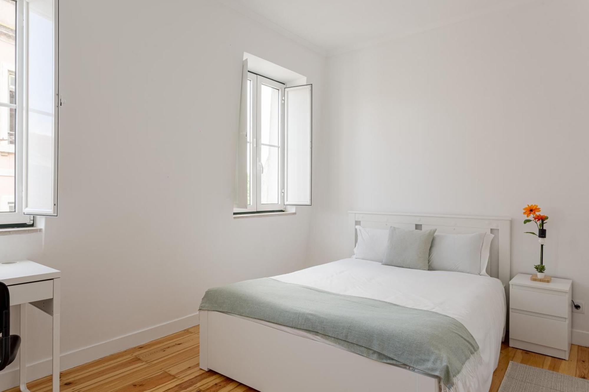 Apartment 3-bed Flat Retreat By Sao Jorge Castle *
